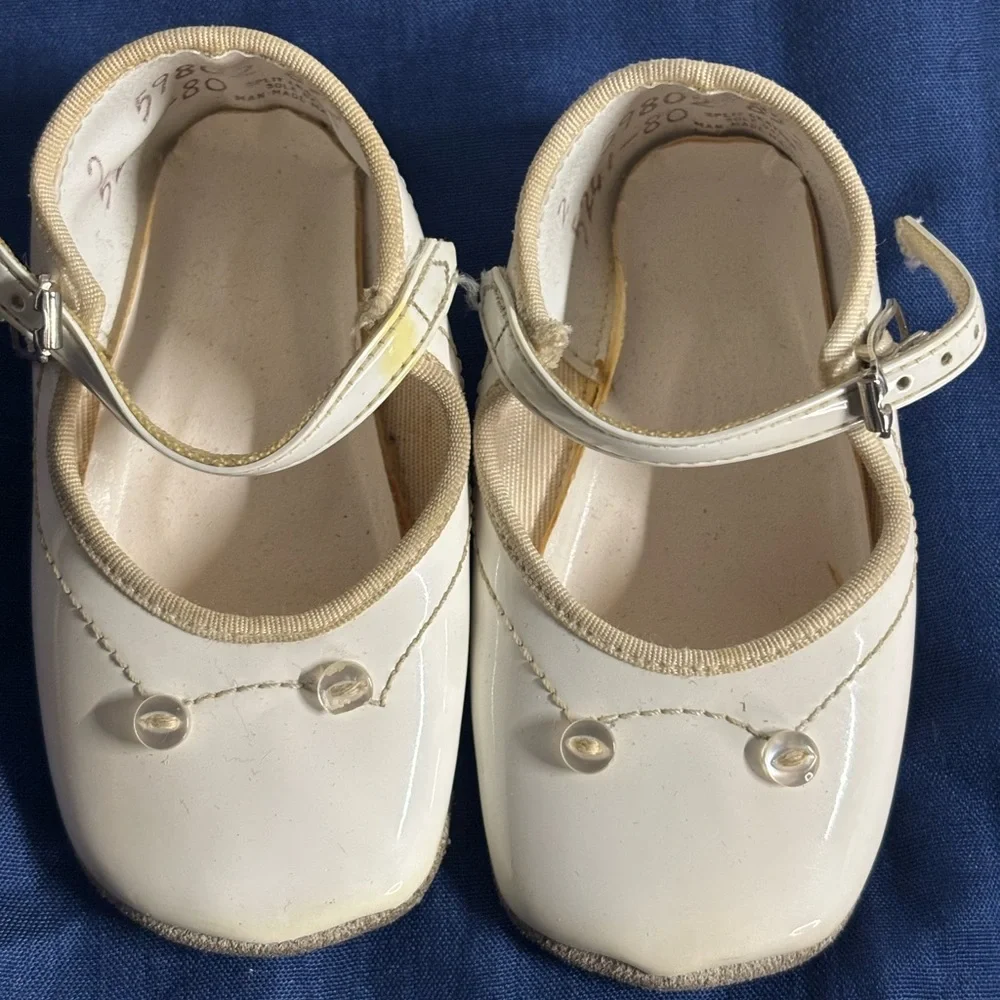 Vintage Ivory Kids Dress Shoes‎ with Strap